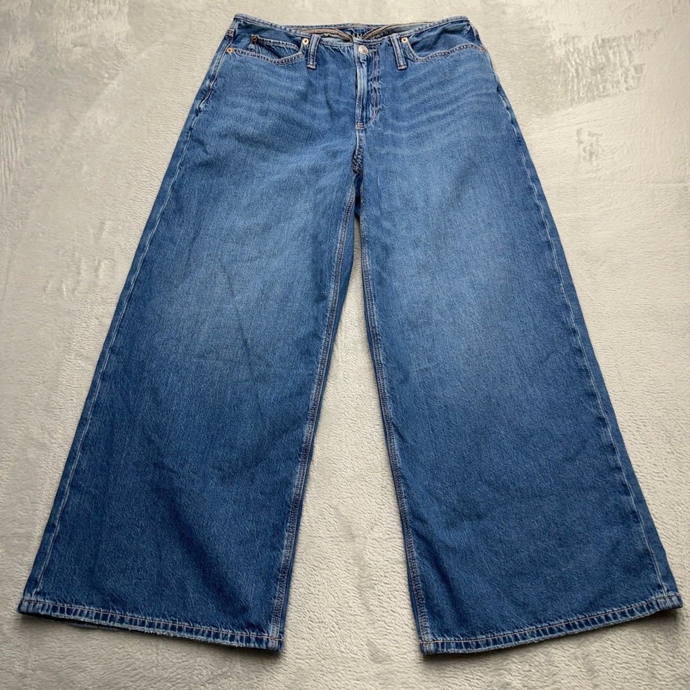 American Eagle Womens Low Rise Ultra Wide Leg Jeans Size 6 Blue Denim - Picture 1 of 10